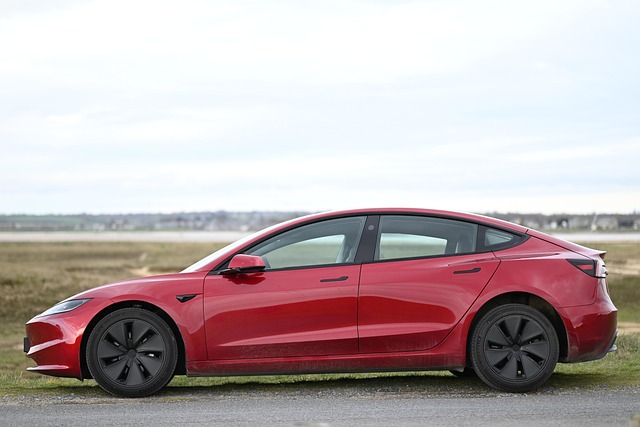Derfor vælger danskerne en brugt tesla model 3: Fordele og ulemper